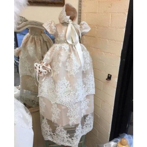 Pink Lace Christening Gowns For Baby Girls Short Sleeves Crystal Sash Appliqued Baptism Dresses With Bonnet