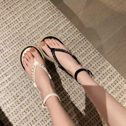 Summer 2021 fashion flip-toe single button lady shoelace metal chain flat platform sandal lady