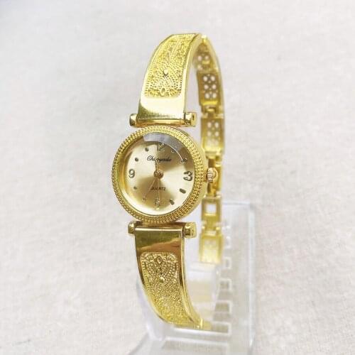 Fashion Elegant Wrist Watch Women Girl Exquisite Metal Alloy Band Quartz Bracelet Clock 939