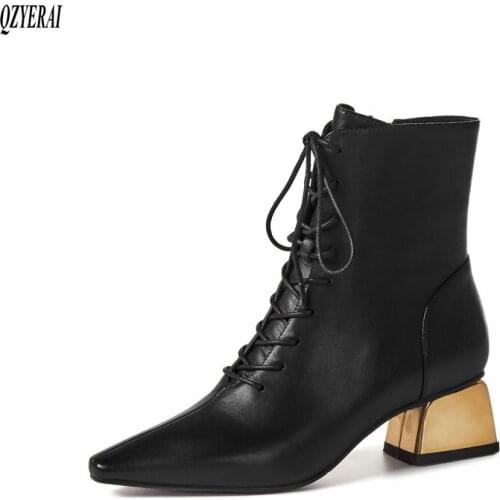 2020 autumn and winter Genuine leather Female boots pointed Womens boots warm black Head layer cowhide Womens shoes