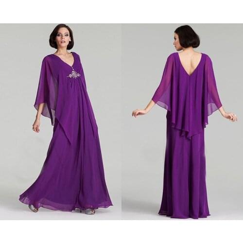 Graceful On Sale Purple Mother of the Bride Dresses Chiffon Wedding Party Dresses V Neckline Mother Dresses Back Out Beaded 2021