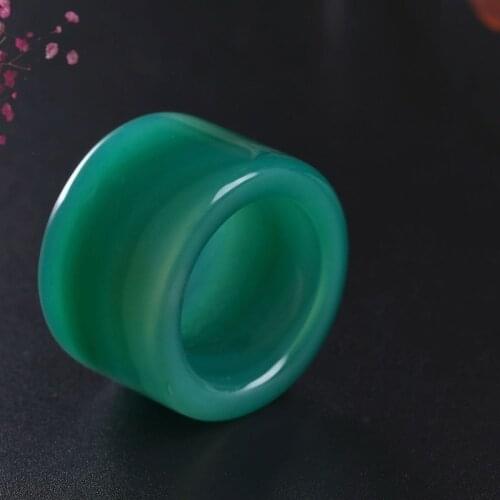 Chinas Natural Green Chalcedony Hand Carved Ring Finger Fashion Jewelry Mens and Womens Green Agate Rings