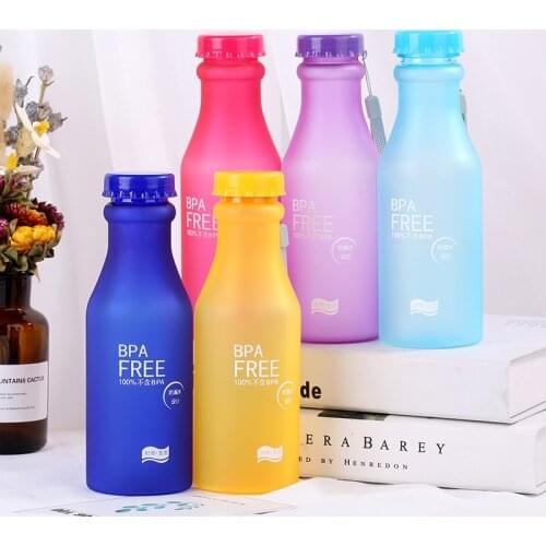 550ml BPA Free Water Bottle With Rope Portable Sports Water Bottle High Quality Gift Drinking Water Bottle Plastic Bottle