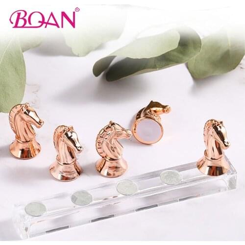 BQAN 1 Set Nail Art Practice Stand Art Magnetic False Tips Nail Holder + 5 Tips Nails Showing Shelf Manicure Nail Display Tool