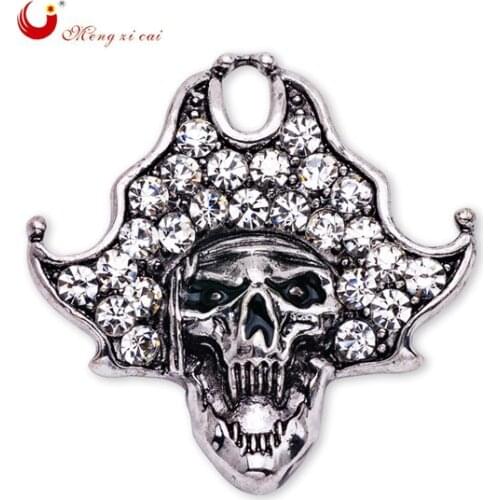 Free shipping 2019 Antique Alloy Skull Mens Suit Brooch Vintage Rhinestone Crystal Broche X1511