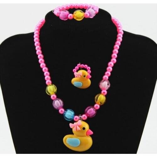 1set Baby princess Girls Imitation Pearl Beads Cute Yellow Duck Necklace Bracelets Kids Children Jewelry Party/Christmas gift