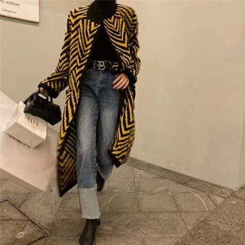 Colorfaith 2020 Womens Knitwear Autumn Winter Striped Long Cardigans Pocket Oversize No Belt Elegant Knitted Lady Top SWC1090JX