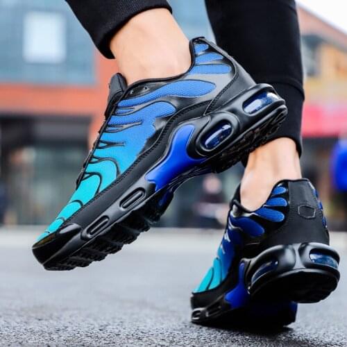 Men Fashion Chunky Sneakers Platforms Shoes Man Air Cushion Running Sports Shoes Unisex Plus Size Women Vulcanize Shoes Winter