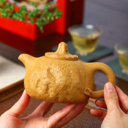 ★Yixing recommended manufacturers selling 】 processing period of mud pumpkin pot all hand flower teapot tea set