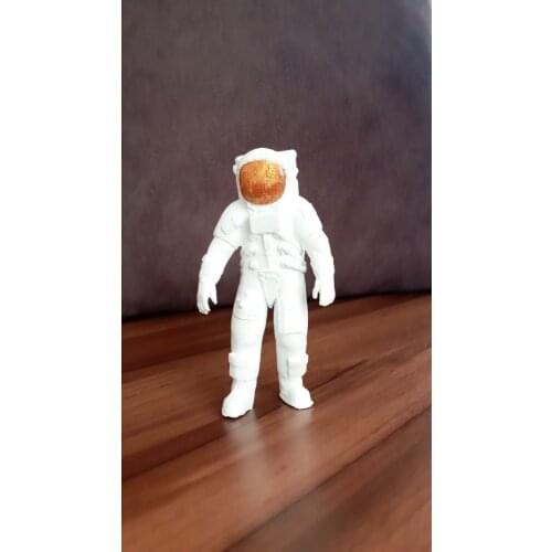Child toy with astronaut figures