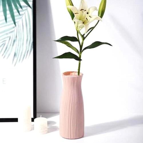 1PC Nordic Style Home Garden Balcony Plastic Flower Vase Mini Bottle Imitation Ceramic Flower Pot Desktop Ornament Decor Vases