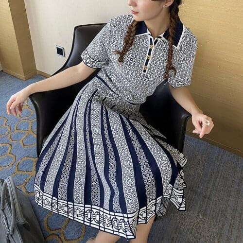 Autumn and winter 2020 new fashion Lapel knitted dress for women