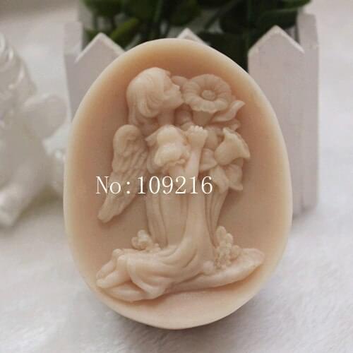 Wholesale!!!1pcs Pray Girl (zx57) Silicone Handmade Soap Mold Crafts DIY Mould