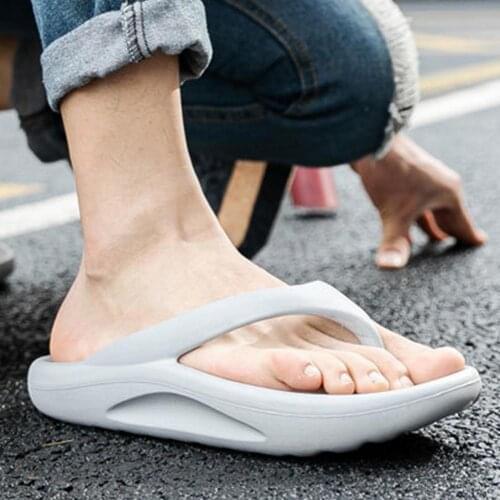 Luxury Womens Summer Flip-flops Designer Sports Flip Flops for Woman Solid EVA Slippers Female Men Flat Slides Beach Shoes 2021