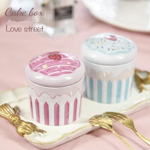 1pc New Cake Shaped Storage Tin Box Wedding Gifts for Sweet Candy Birthday Party Decor Candy Cake Pakeaging