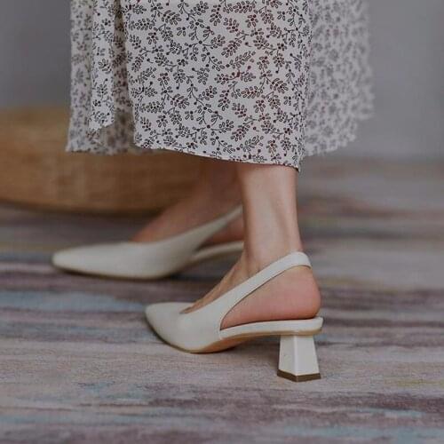 2021 Fashion sandals French style wear with Baotou and thick-heeled Roman sandals female high-heeled cat-heel single shoes