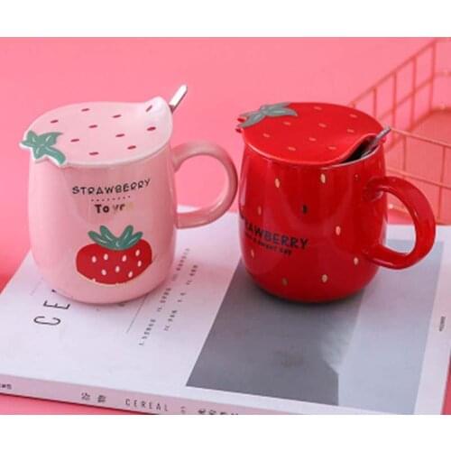 Mugs 450mL Strawberry Coffee Mug with Lid and Spoon Creative Personality Couple Milk&Tea Juice Water Ceramic Cup Gift for Friend