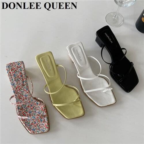 2021 Summer Sandals Women Low Heel Slippers Slip On Slides Square Heels Slipper Brand Narrow Brand Sandal Big Size 41 Flip Flops