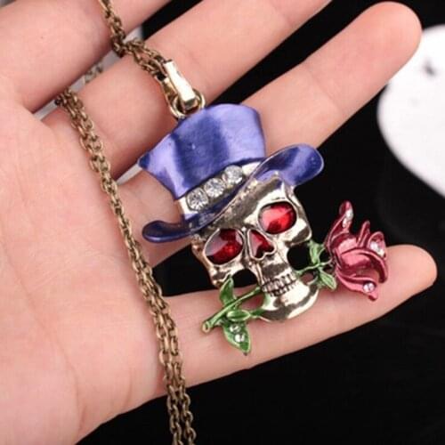 Mens Punk Inlaid Zircon Skull Biting Rose Sexy Elegant Pendant Necklace Creative Exquisite Personality Luxury Jewelry