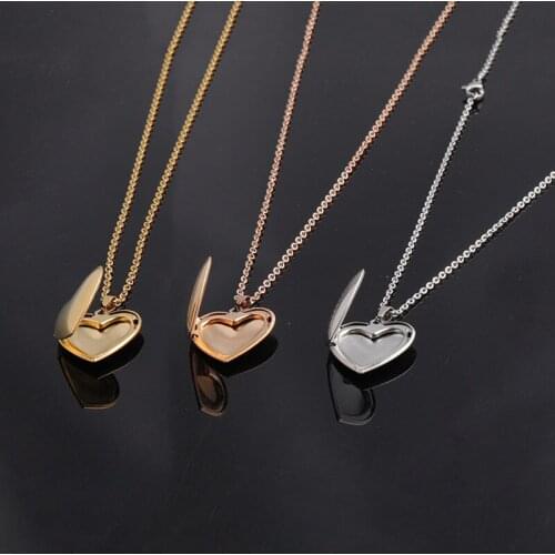 Romantic Heart Shaped Friend Photo Picture Frame Locket Pendant Necklace for Women DIY Jewelry Couple Valentines Day Gift