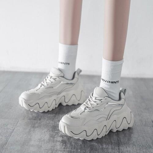 Thick Sole Ladies Fashion Sneakers Chunky INS Dad Shoes PU Running Shoes for Women Height Increase Brand Jogging Shoes 2020 New