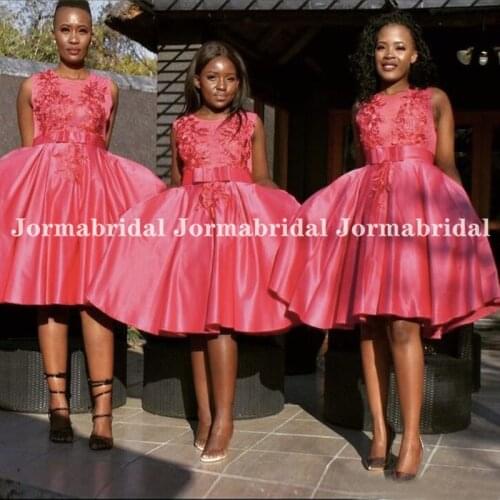 Short Knee Length Watermelon Red Bridesmaid Dresses Jewel Satin Robe De Soiree De Mariage Wedding Party Dress Maid Of Honor Gown