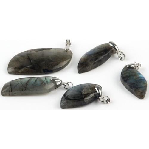 1PC Natural Irregular Labradorite Crystal Pendants Stone Pendulum Spiritual Meditation Chakra Healing Reiki Beads Random Size