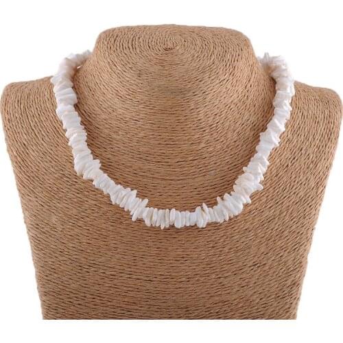 Fashion Acrylic White Shell Necklaces for Women Girls Metal Button Necklace Chokers Simple Summer Beach Jewelry Collar