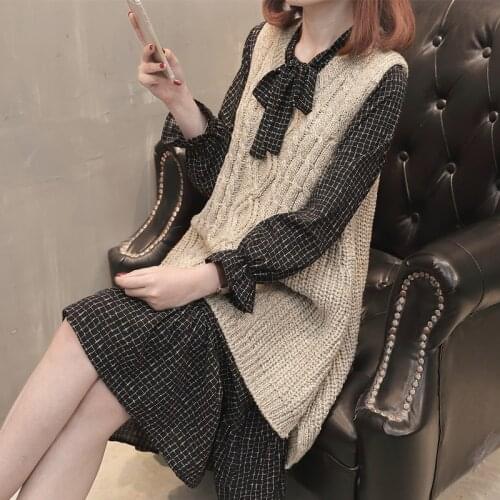 Spring Knitted Dress Women Fashion Two-piece 2020 Plaid Knitted Vest Waistcoat Autumn Long Sleeve Dress Women Casual Midi Dress