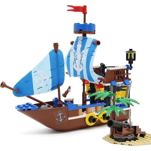 200Pcs Pirate Stronghold Bricks War Bounty Pirates Ship Model Bricks Creator Building Blocks Sets Kits Educational Toys for Kids