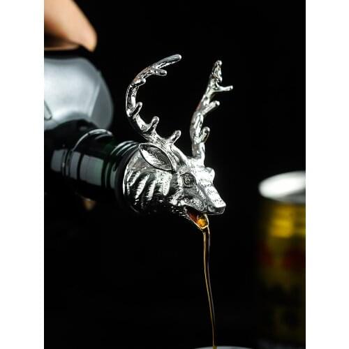 Deer head pourer zinc alloy deer head mouth pourer wine guide sobering stainless steel tube cocktail shaker