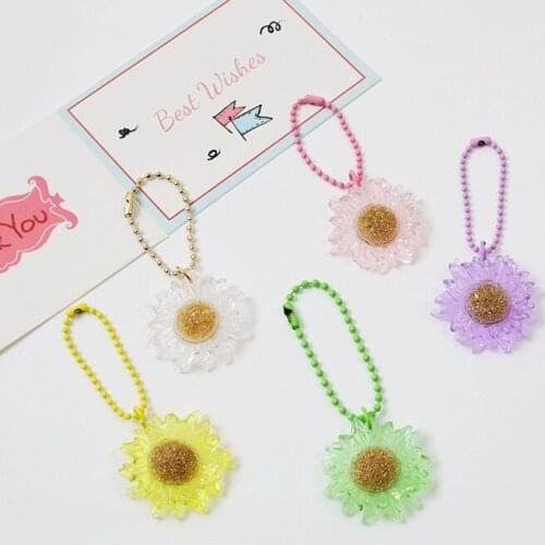 Summer Creative Daisy Flower Kawaii Cute Keychain For Women Key Chains Ring Car Bag Pendent Child Toy INS Kawaii Girl Gift D750