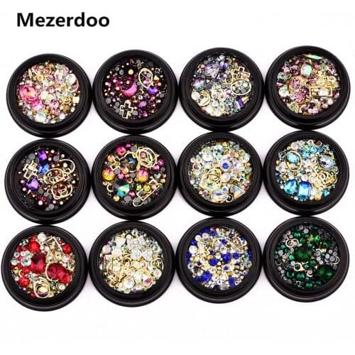Nail Jewelry 1 Jar for Beads Caviar Nails Art Decoration Diamonds Tips Glass Glitter Rhinestones for Nail Mixed 3D Manicure DIY