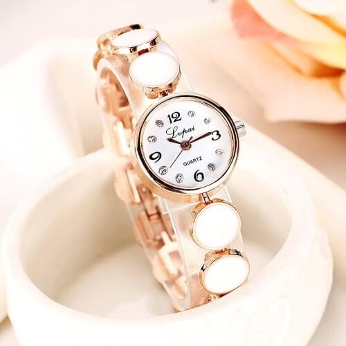Gold Watch Europe and The United States Exquisite Watch Womens Bracelet Watch Speed Sell Popular Watch Fashion Womens Watch