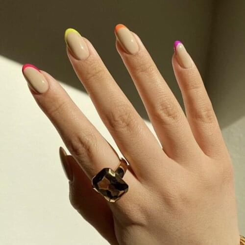 24pcs Rainbow Colors Nail Patch Round Head Glue Type Removable Mid Length Paragraph Fashion Manicure False Nail Patch TN