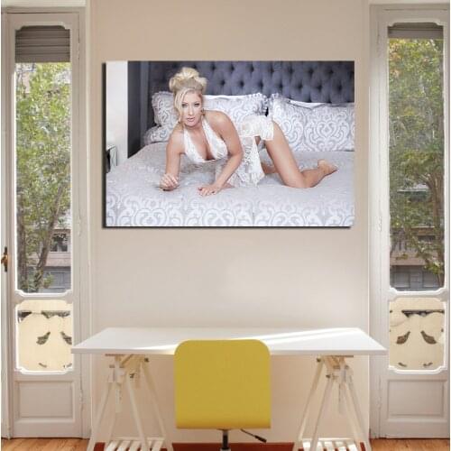 Sexy Blonde Girl Poster Wall Art Pictures for Living Room Home Decor Unframed Canvas Painting