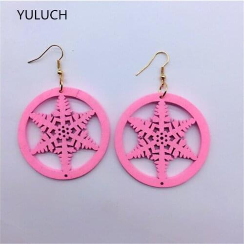 Pair new design good african wood rose flower Leaf earrings Latest new arrival Round new design quality