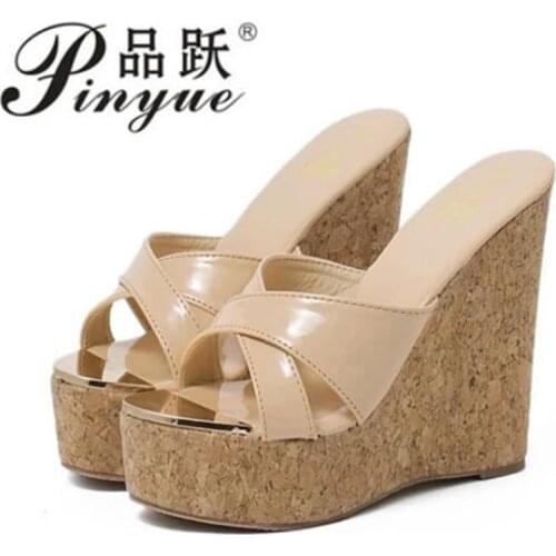Women Thick Bottom Platform Flip Flops Wedge Heel Shoes Woman Summer Sandals Open Toe High-heeled Shoes
