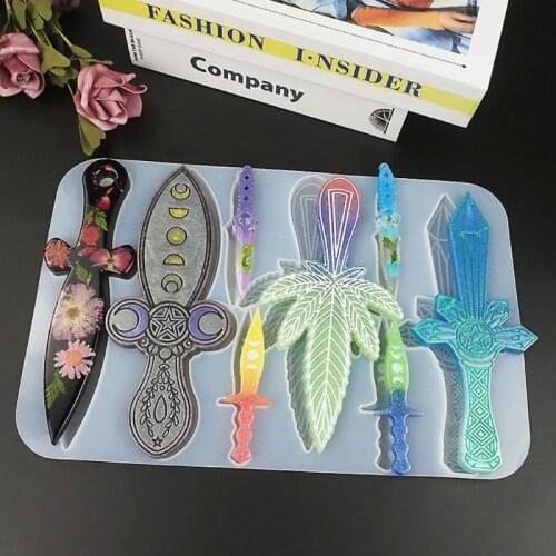 Knife Resin Mold Different Shape Sword Dagger Silicone Epoxy Mould for Halloween Cosplay Keychain Decoration DIY Casting