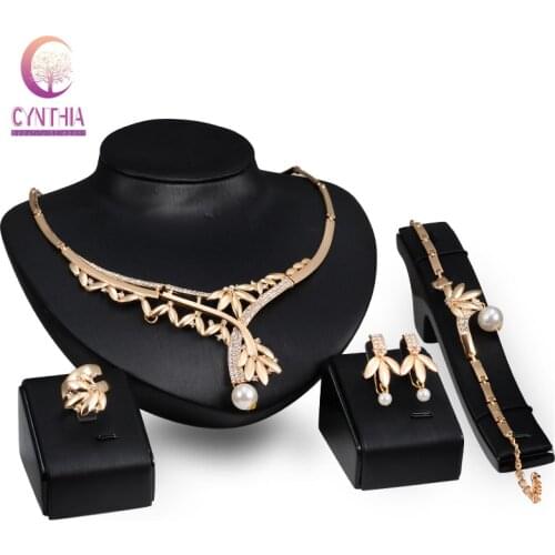 Top Quality Gold color simulated pearl Crystal Necklace Set Wedding Bridal Party Gift Costume Jewelry Sets