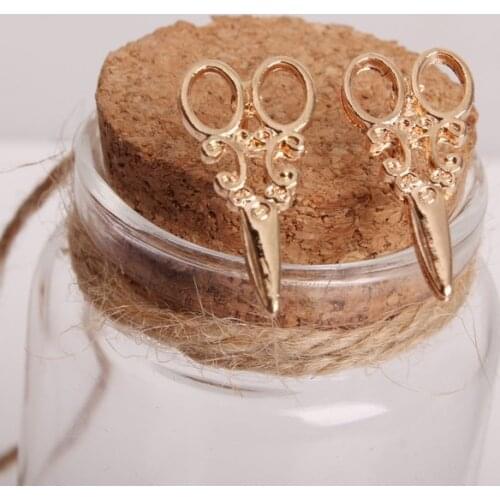 2018 New Hot Retro Fashion Personality Earrings Female Small Scissors Hot Jewelrywholesale Gift Hot Sale Earrings