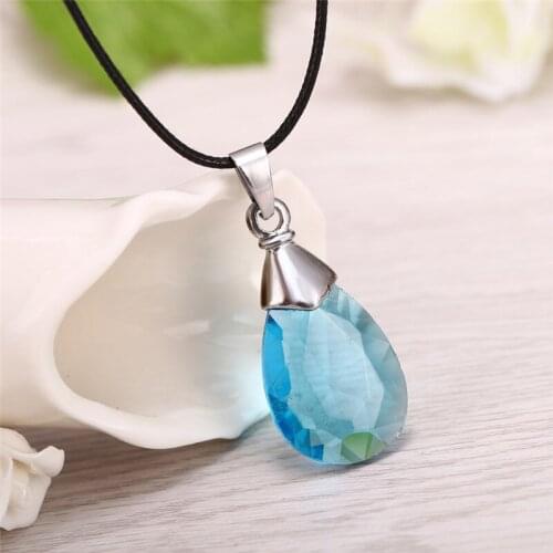 12pcs/lot Hot Anime Sword Art Online Metal Necklace Yuis Heart Blue Crystal collar necklace Cosplay Accessories Jewelry