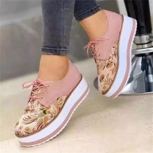 2022 High Quality Embroidered Flowers Platform Shoes Women Flats Zapatillas Mujer Casual Ladies Shoes Feminino Plus Size 35-43