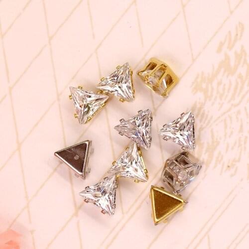 20pcs / Bag High Quality 8mm Triangular Zircon Claw Drill DIY Ring Earring Holder Case Bag Shoes Materials Clothing Accessories
