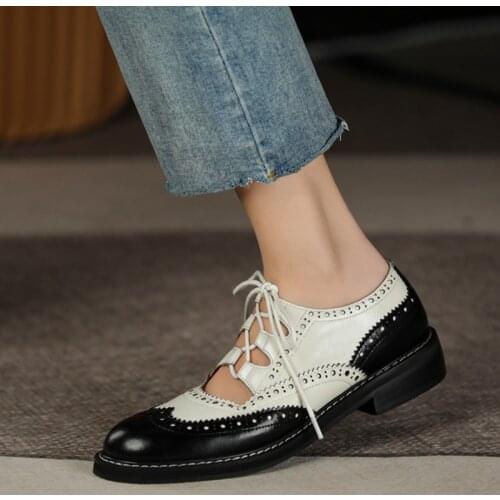 A-BUYBEA Lace-up Shoes