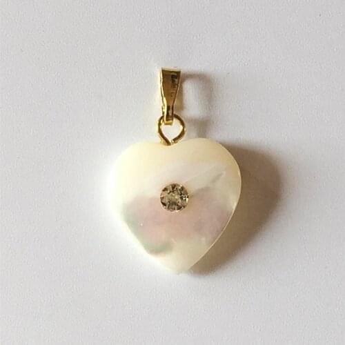 FUWO Natural Mother of Pearl White Shell Pendants With Cubic Zirconia Charm Heart Shape Pendant for Jewelry Making PD593