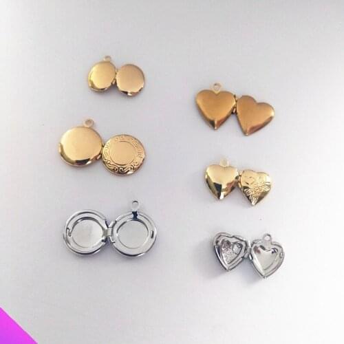 Collection of 28 Mini Cute Heart Shape Box Pendants Necklace Round Lace Love Heart Stainless Steel Pendant souvenir