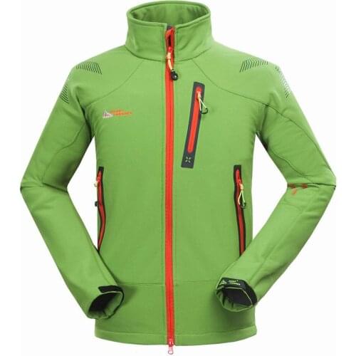 2019 Men Outdoor Jacket Soft shell Waterproof Windproof Camping Hiking Thermal Softshell Coat Skiing Soft shell Outdoor Jacket