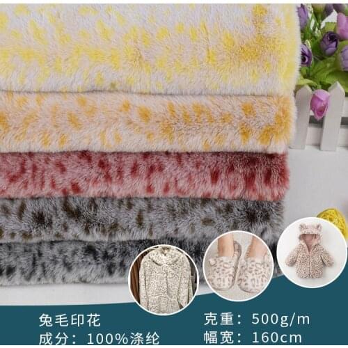 Spot 800 grams of rabbit fur flannel printed cream color rabbit fur wave dot printed flannel clothing home textile toy fabric