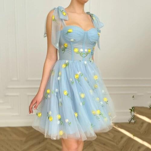 Baby Blue Short Prom Dresses 2021 Straps Yellow Lace Embroidery Homecoming Dress A-Line Butterfly Formal Party Gowns for Teens